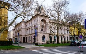 Tisza Hotel